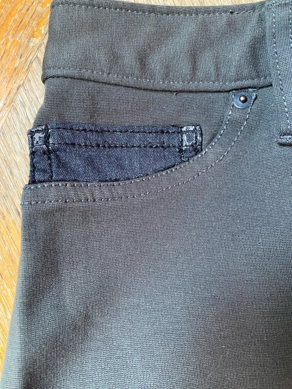 Calvin Klein Jeans charcoal gray ponte pants - Picture 3 of 3
